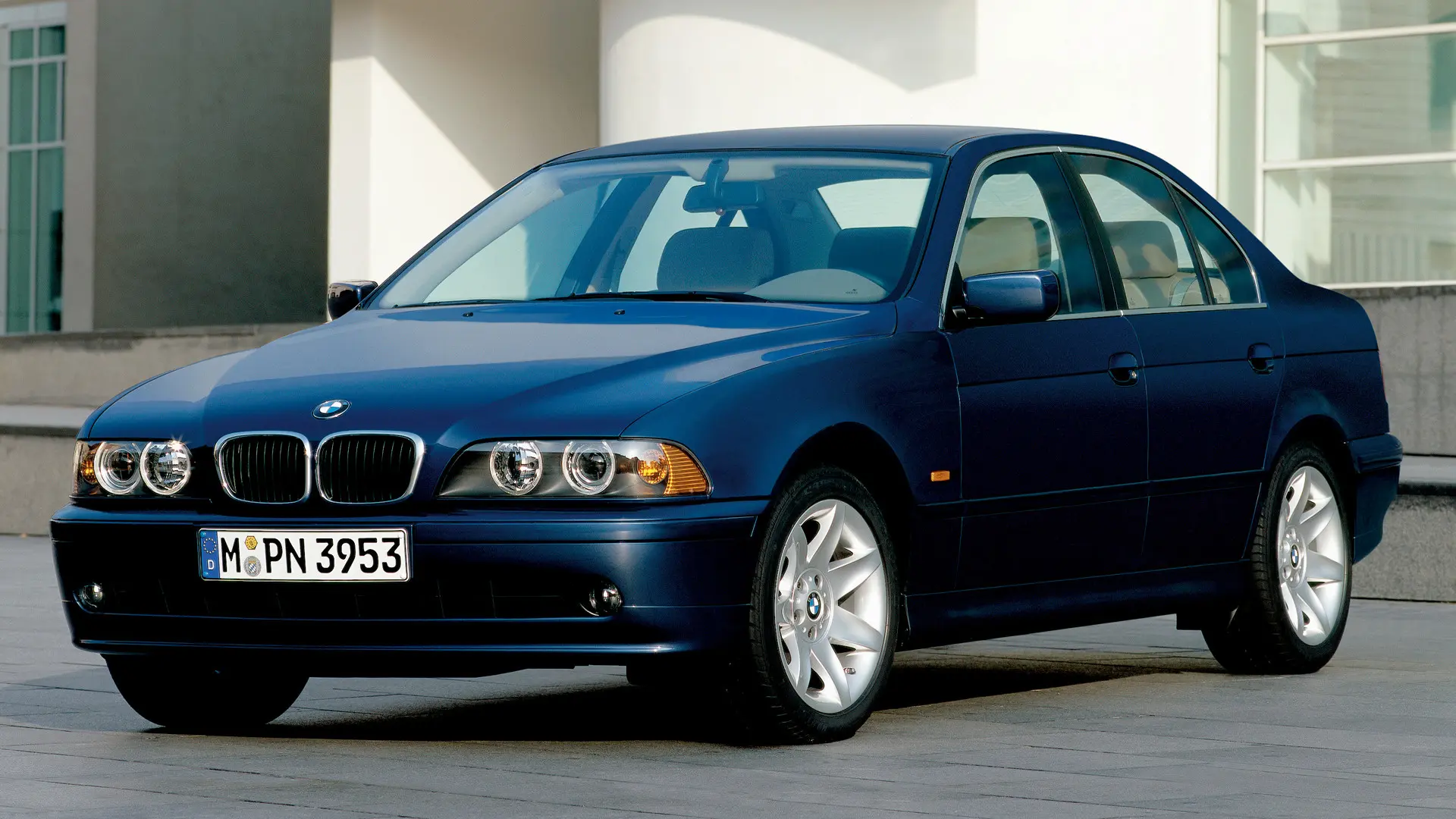 BMW 5 Serisi 5 Serisi 525i Standart 7
