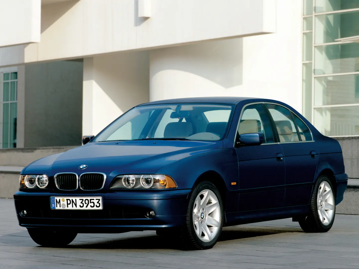 BMW 5 Serisi 5 Serisi 525i Standart 2