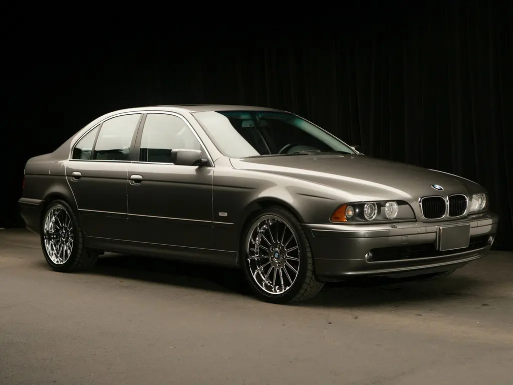 BMW 5 Serisi 5 Serisi 525i Standart 6