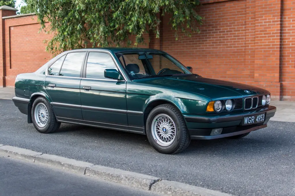BMW 5 Serisi 5 Serisi 525ix 24V Standart 5