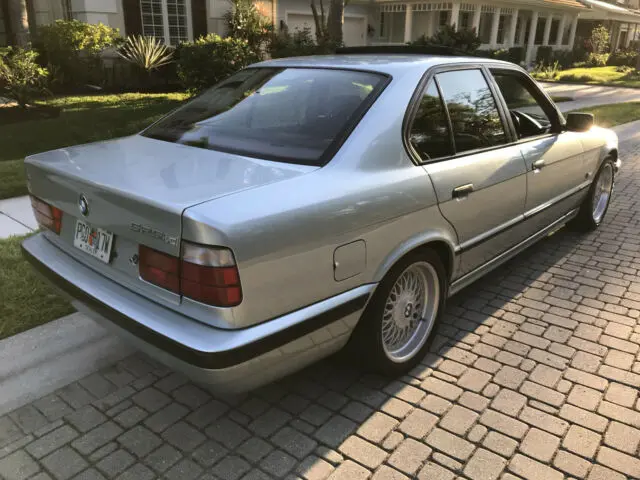 BMW 5 Serisi 5 Serisi 525td Standart 5