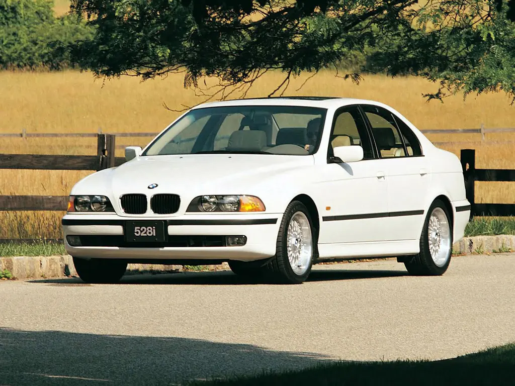 BMW 5 Serisi 5 Serisi 528i Standart 6