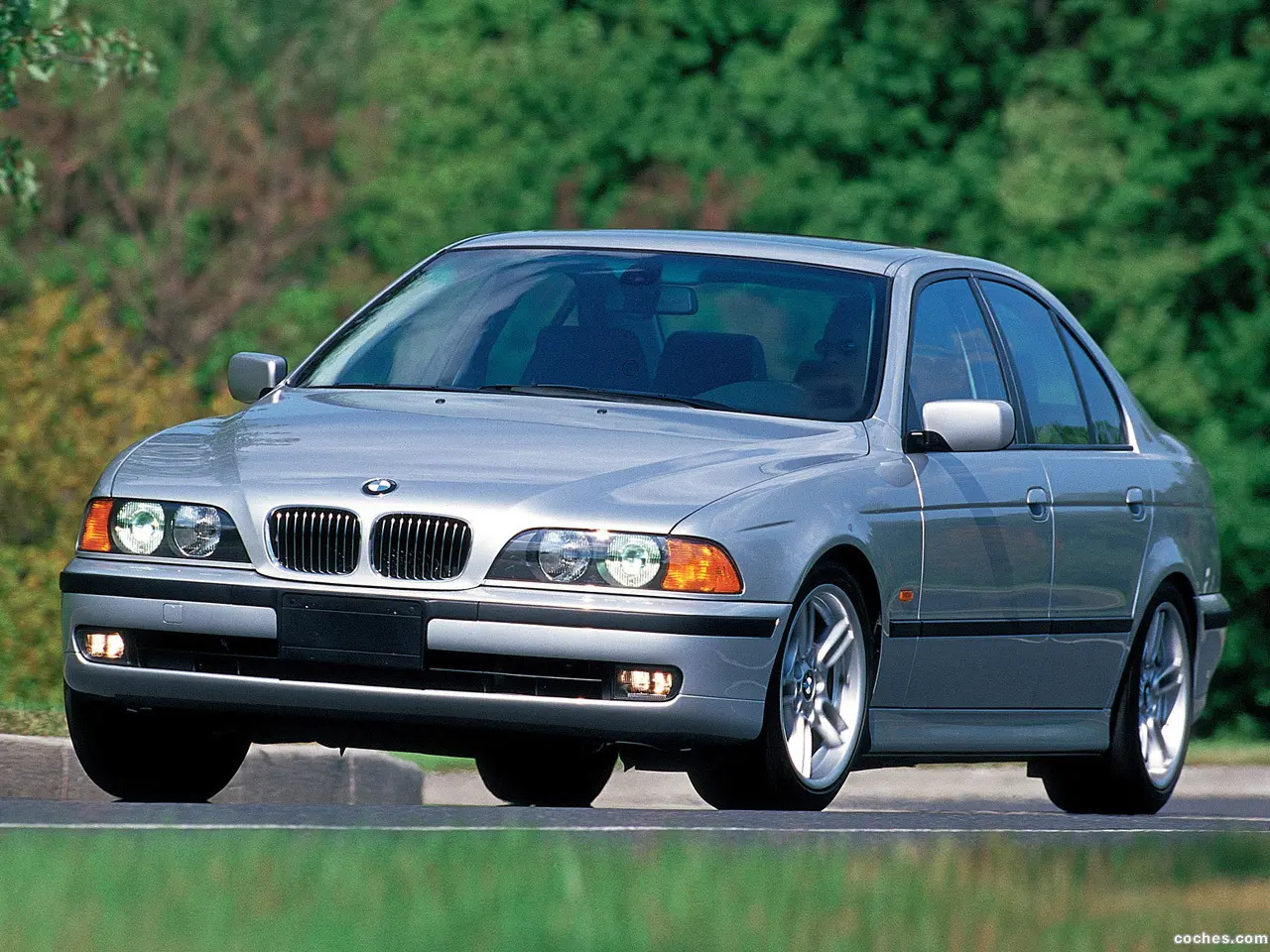BMW 5 Serisi 5 Serisi 528i Standart 0