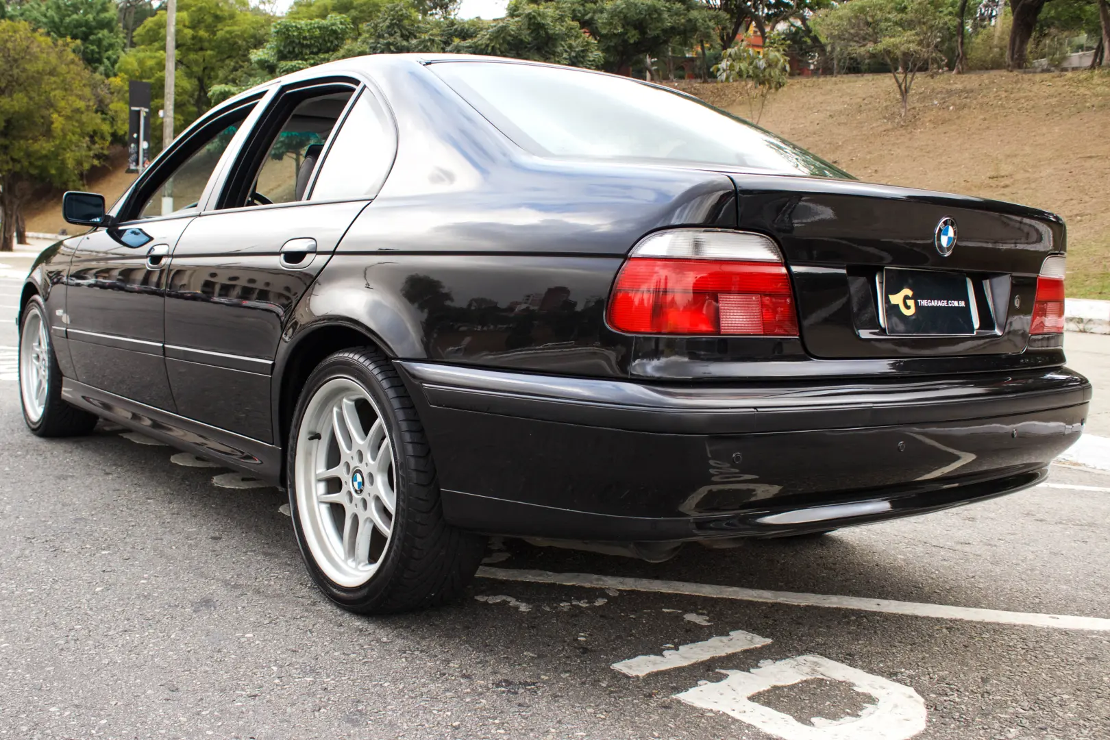 BMW 5 Serisi 5 Serisi 528i Standart 3