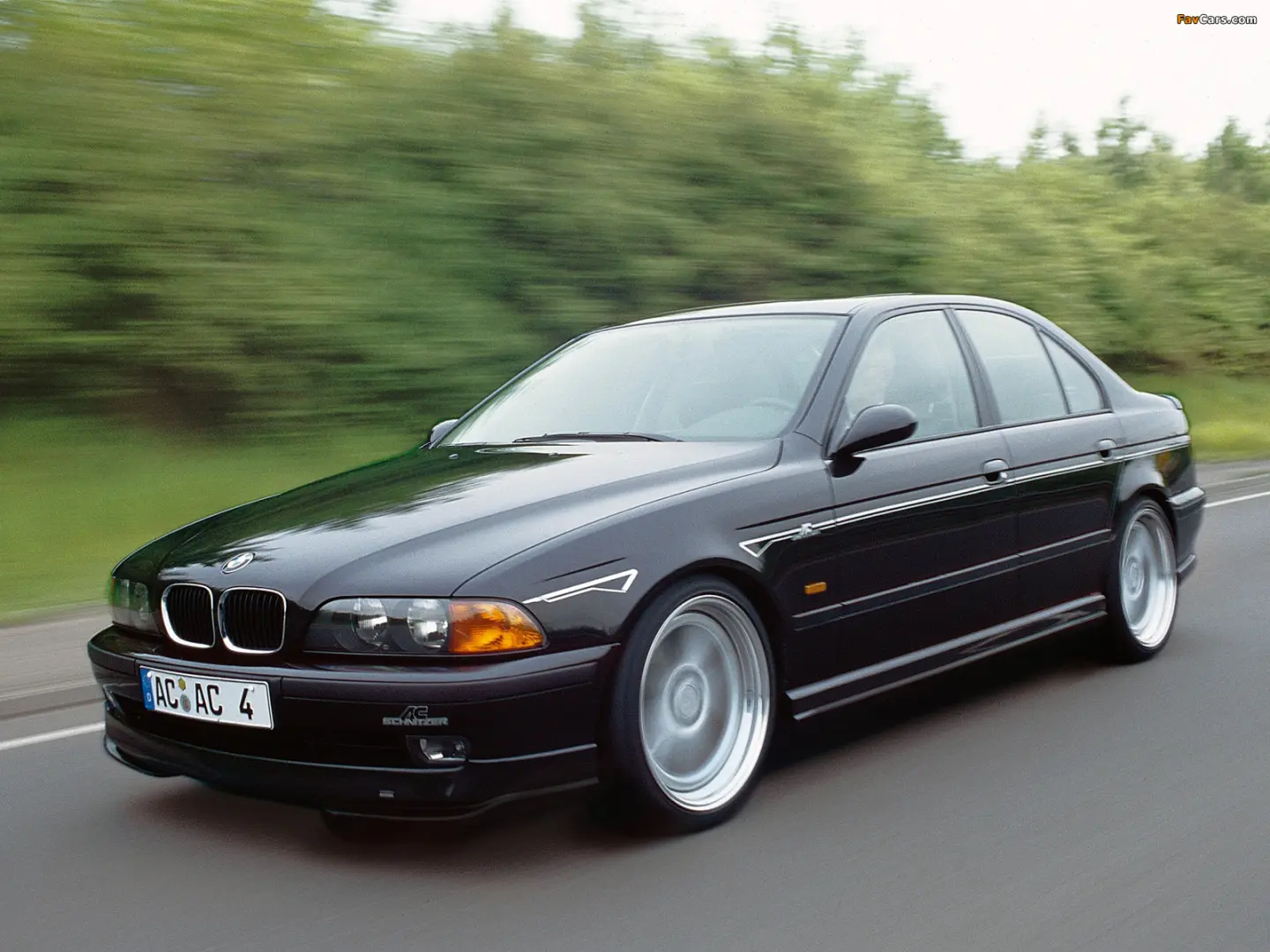 BMW 5 Serisi 5 Serisi 528i Standart 6