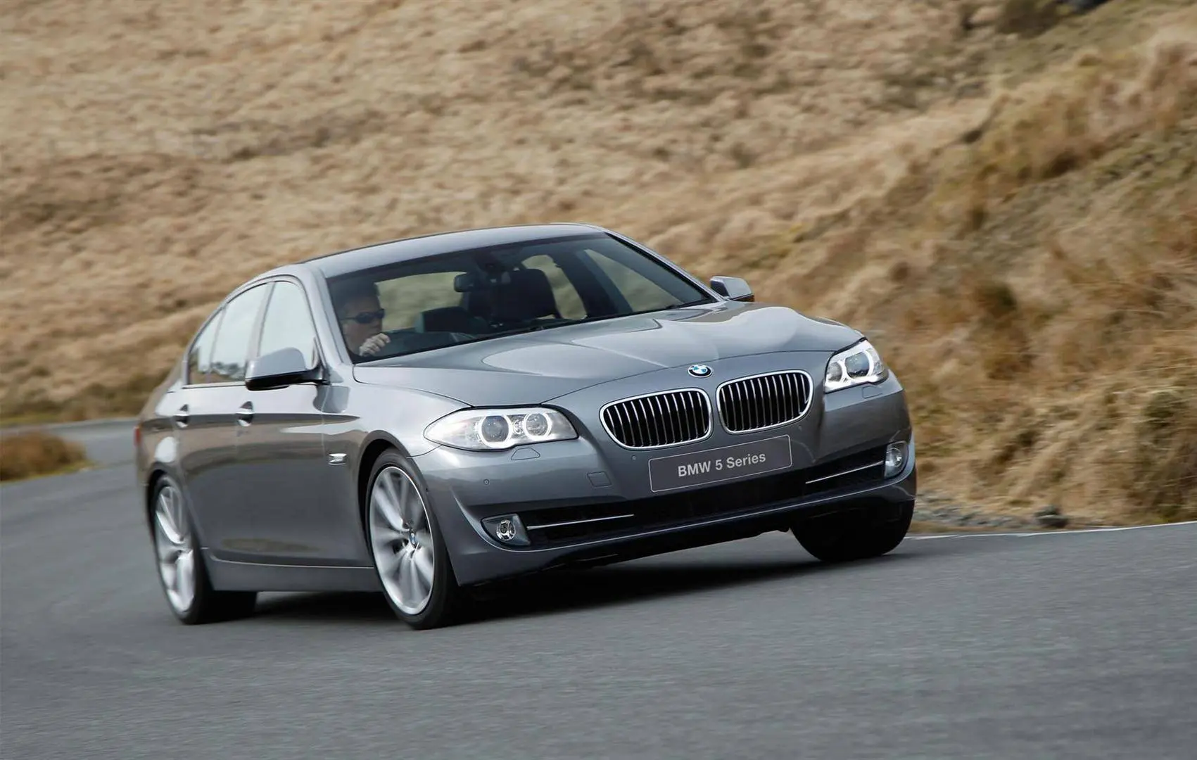 BMW 5 Serisi 5 Serisi 528i Standart 1