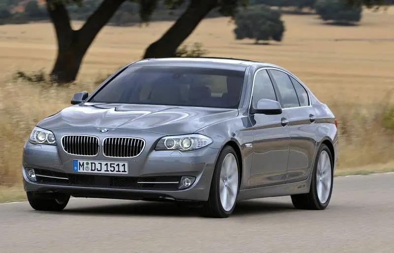 BMW 5 Serisi 5 Serisi 528i Standart 5