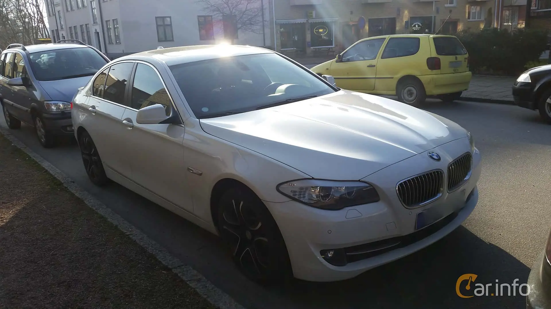 BMW 5 Serisi 5 Serisi 528i Standart 4