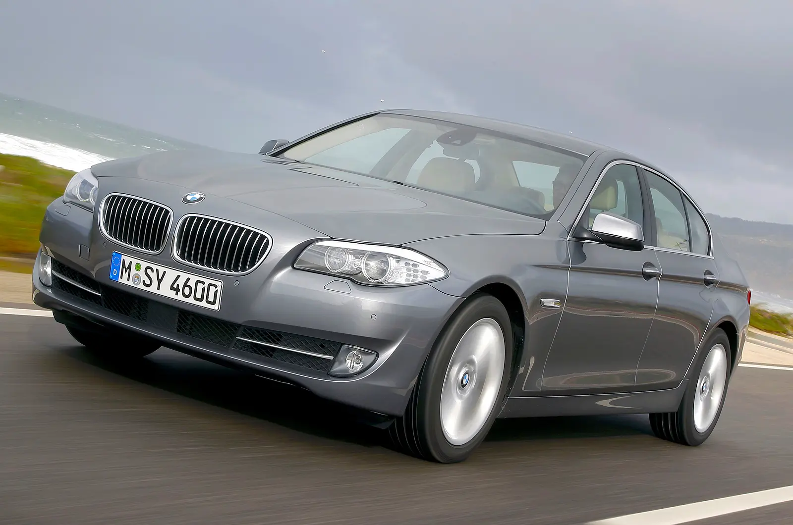 BMW 5 Serisi 5 Serisi 528i xDrive Standart 3