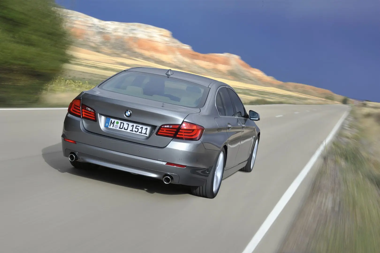BMW 5 Serisi 5 Serisi 530d Standart 1