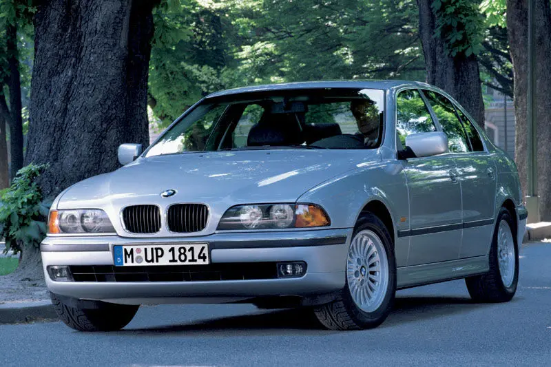 BMW 5 Serisi 5 Serisi 530d Standart 4
