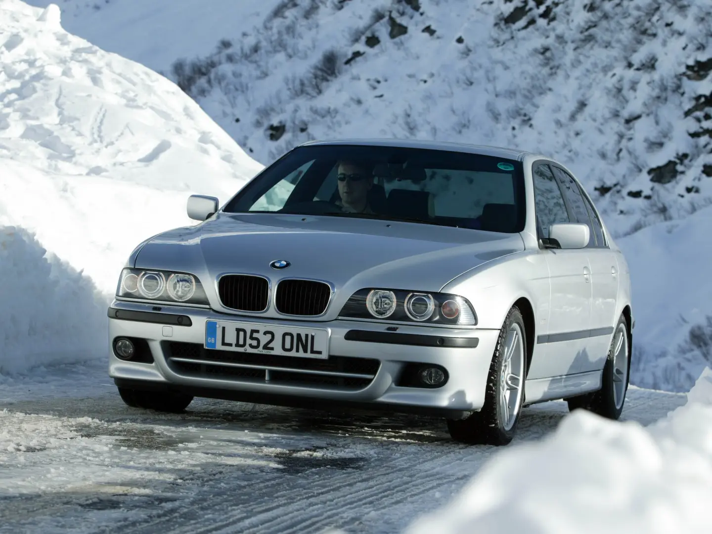 BMW 5 Serisi 5 Serisi 530d Standart 7