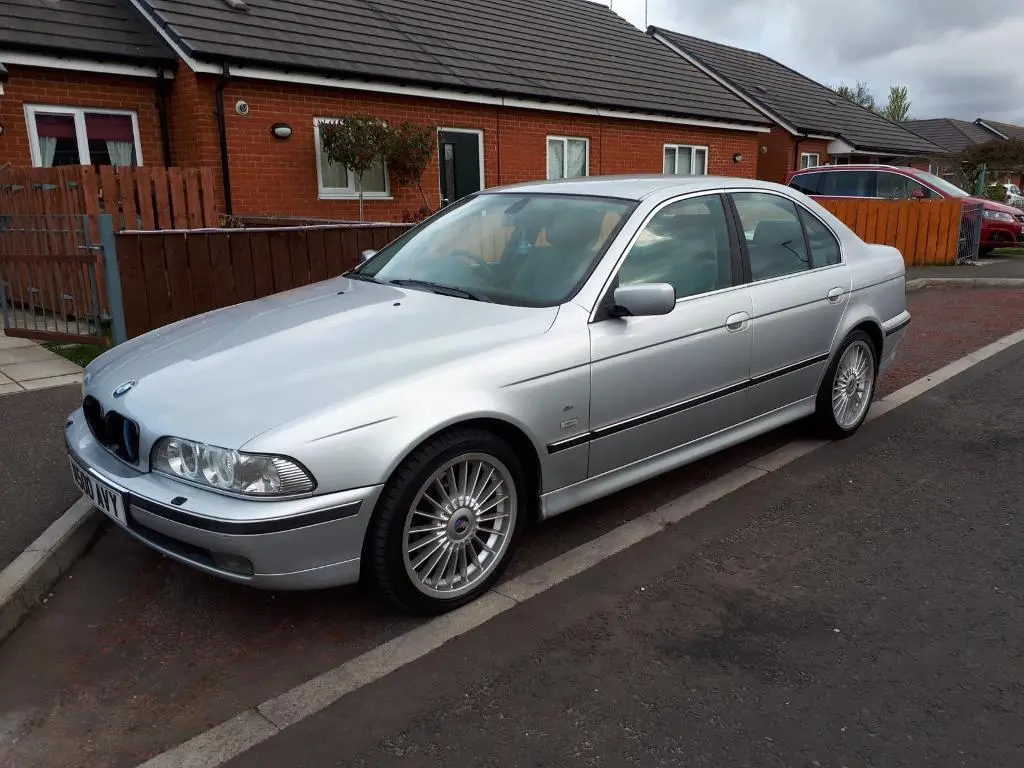 BMW 5 Serisi 5 Serisi 530d Standart 7