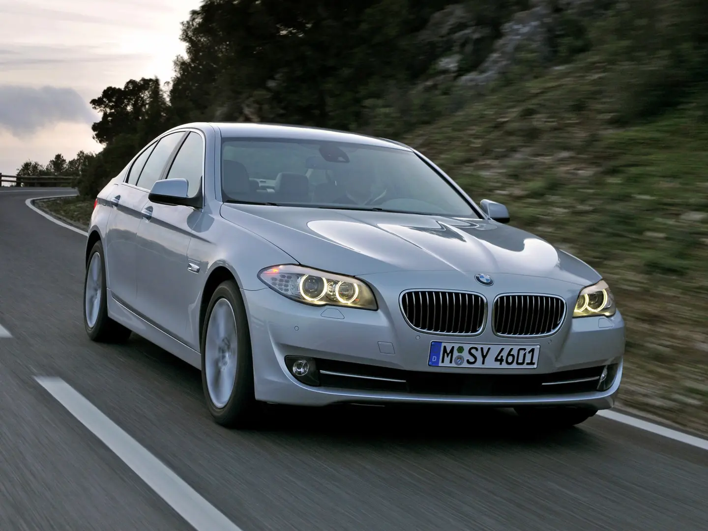 BMW 5 Serisi 5 Serisi 530d Standart 4