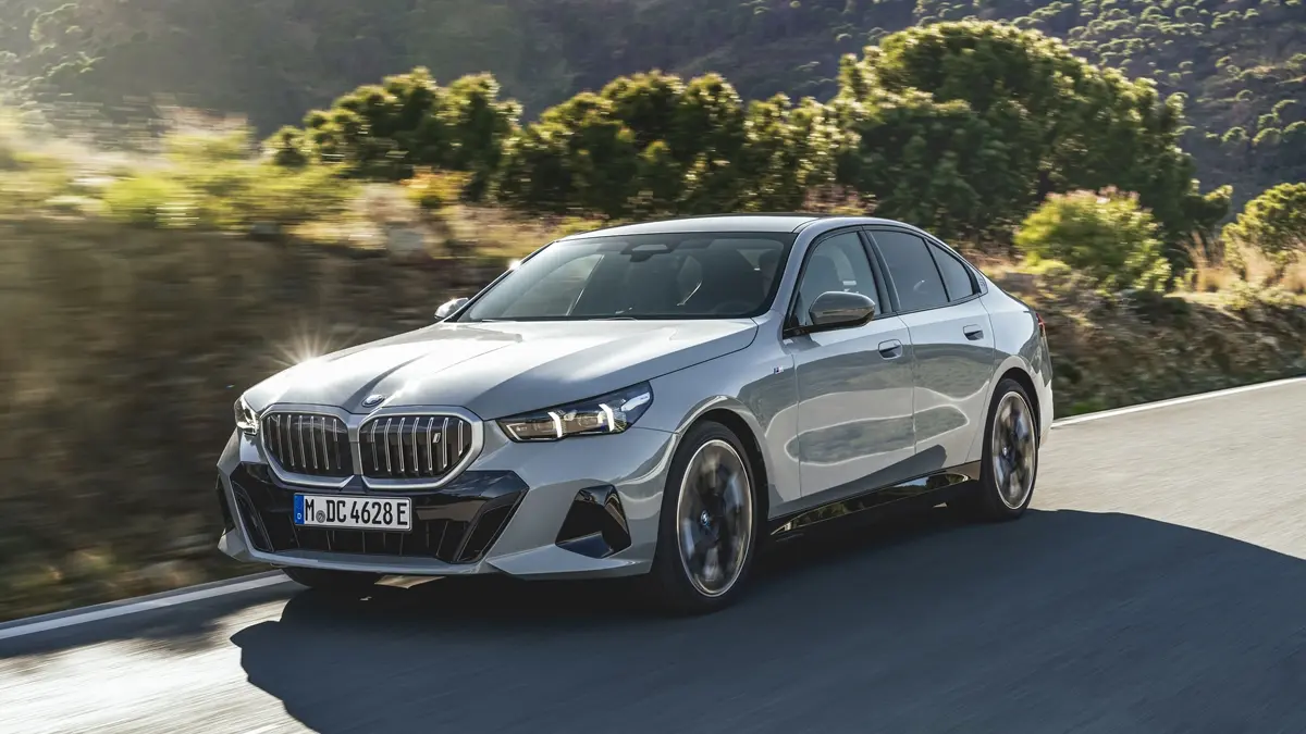 BMW 5 Serisi 5 Serisi 530d Standart 6