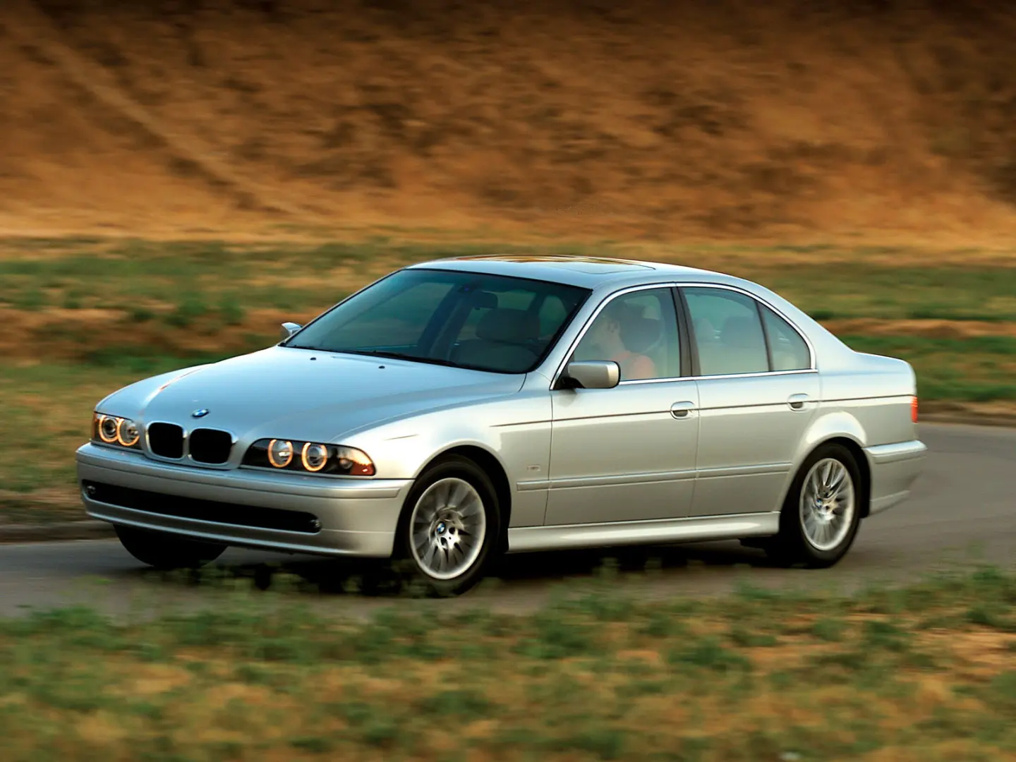 BMW 5 Serisi 5 Serisi 530i Standart 3