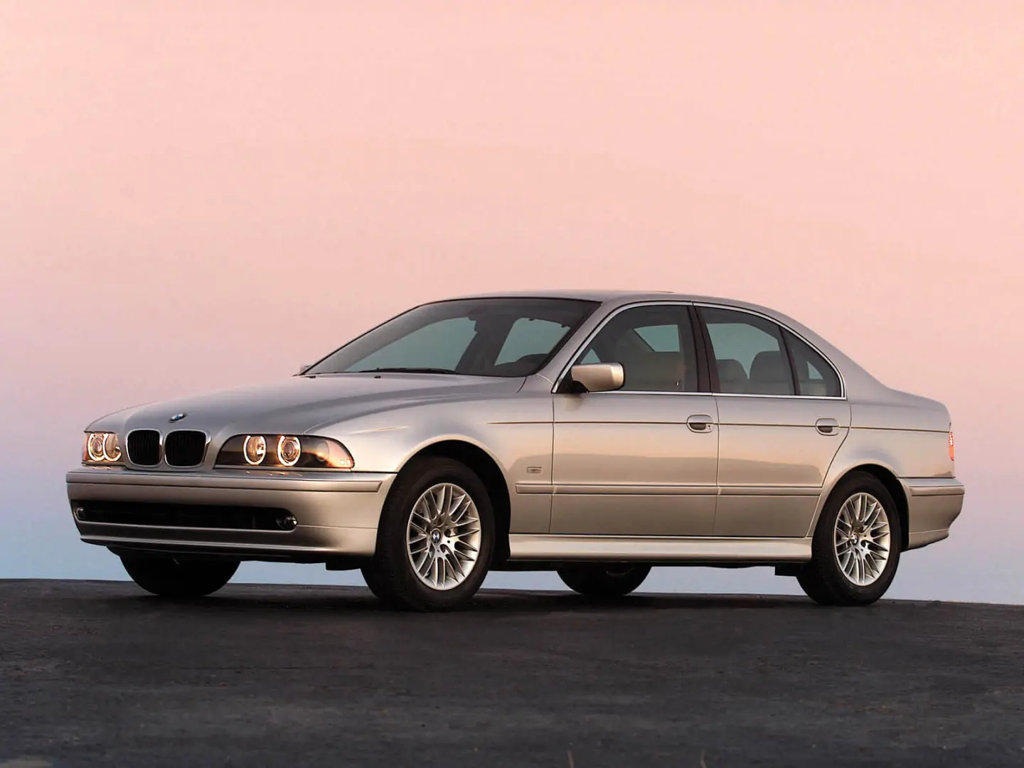 BMW 5 Serisi 5 Serisi 530i Standart 4