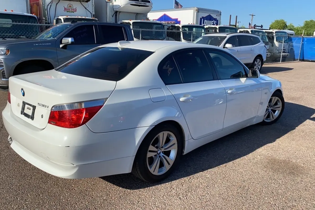 BMW 5 Serisi 5 Serisi 530i Standart 5