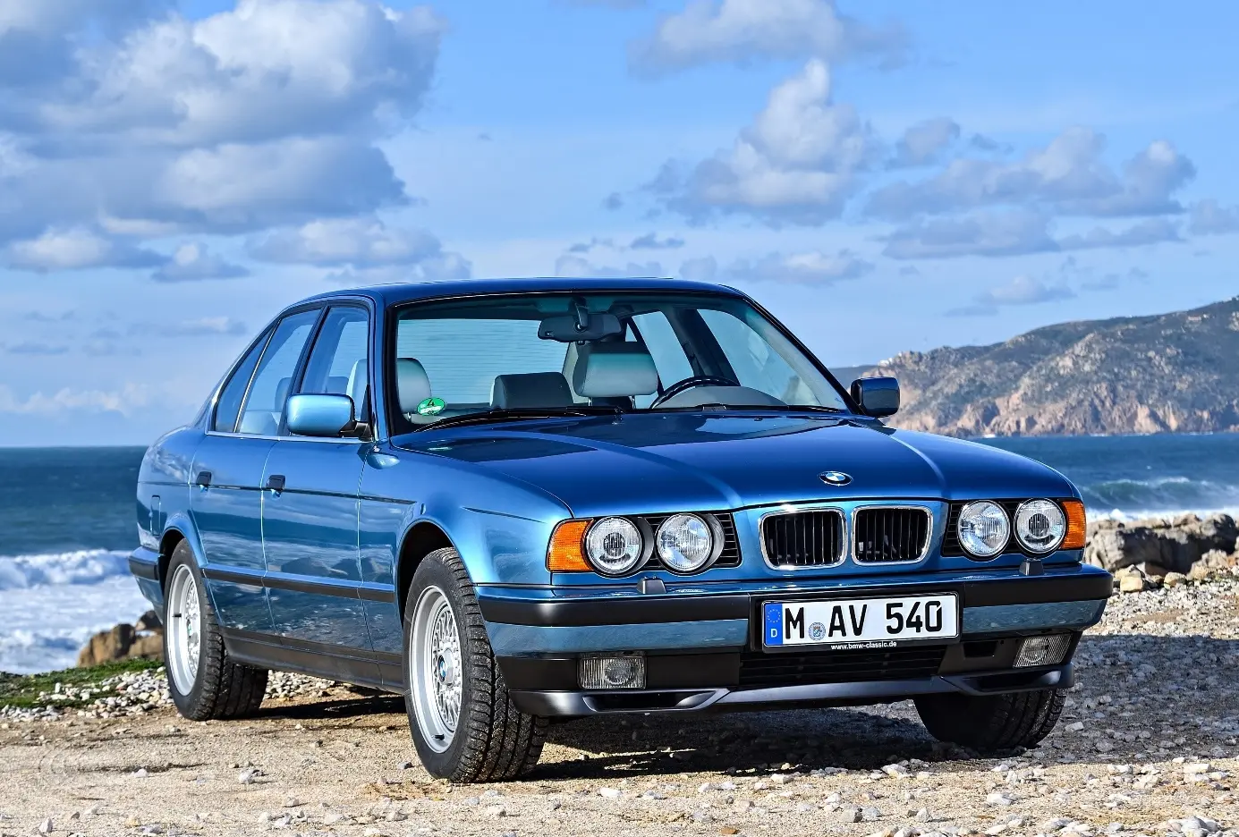 BMW 5 Serisi 5 Serisi 530i V8 Standart 1