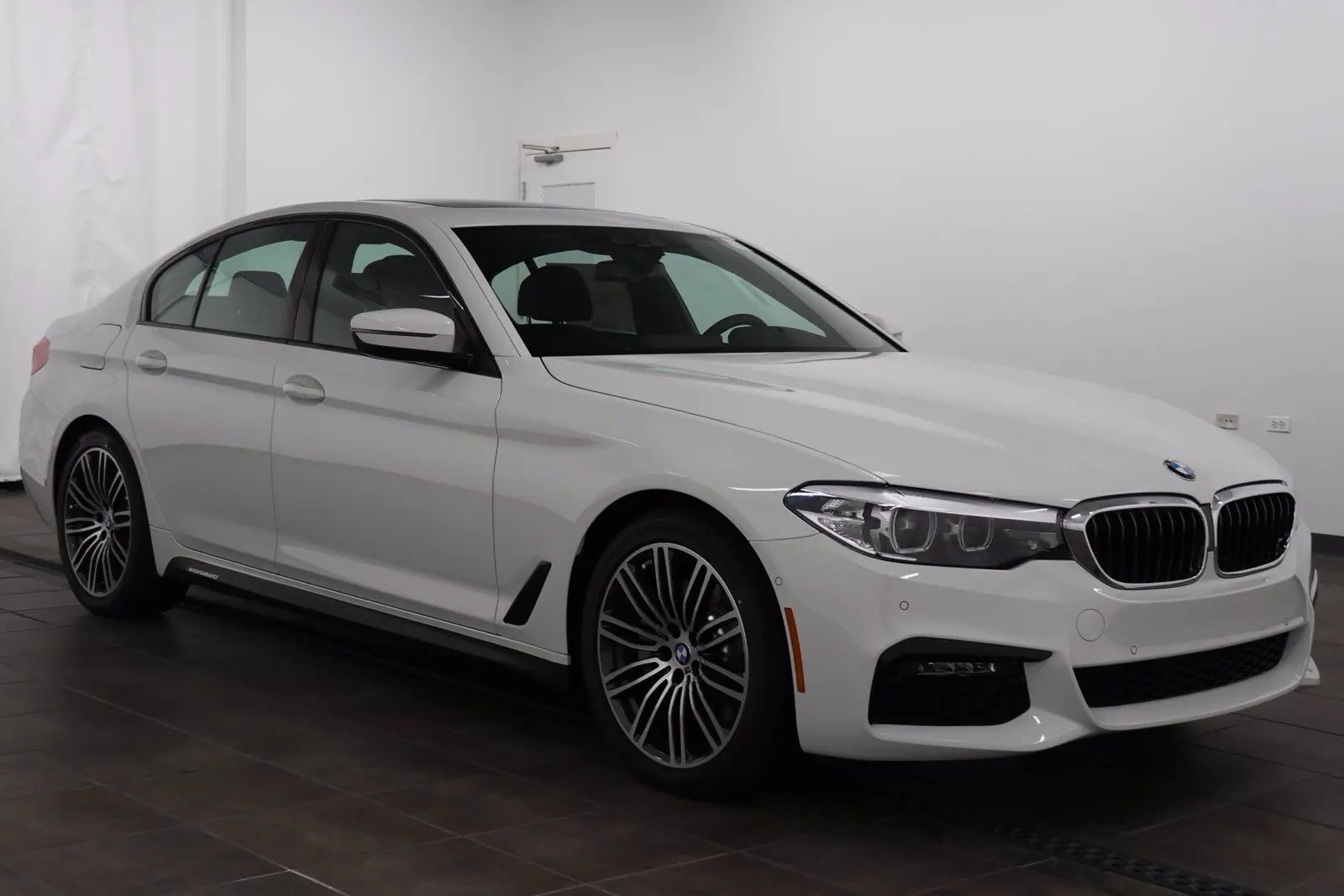 BMW 5 Serisi 5 Serisi 530i xDrive Special Edition Luxury 4