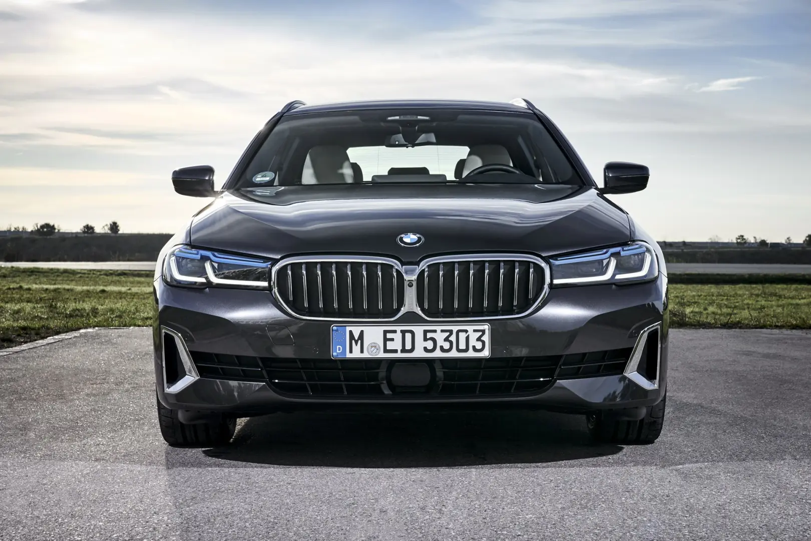 BMW 5 Serisi 5 Serisi 530i xDrive Touring Luxury Line 5