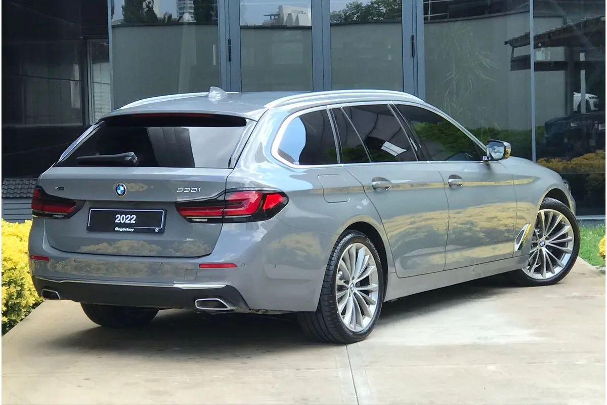 BMW 5 Serisi 5 Serisi 530i xDrive Touring Luxury Line 7