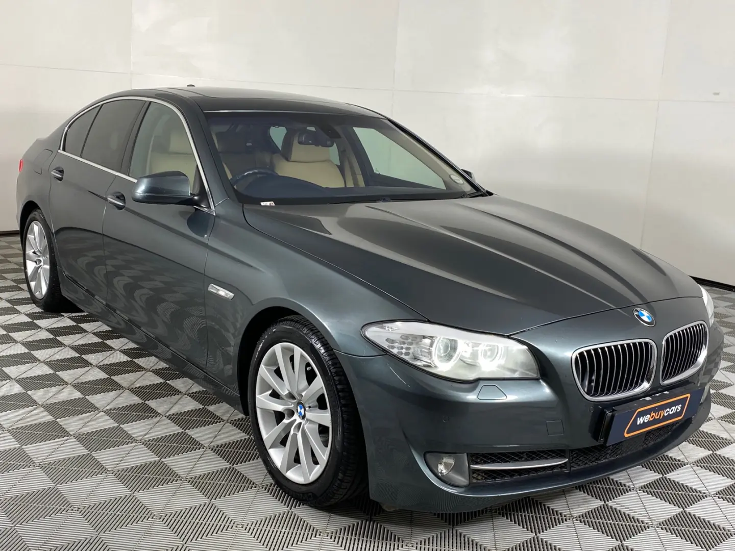BMW 5 Serisi 5 Serisi 535d xDrive Exclusive 1