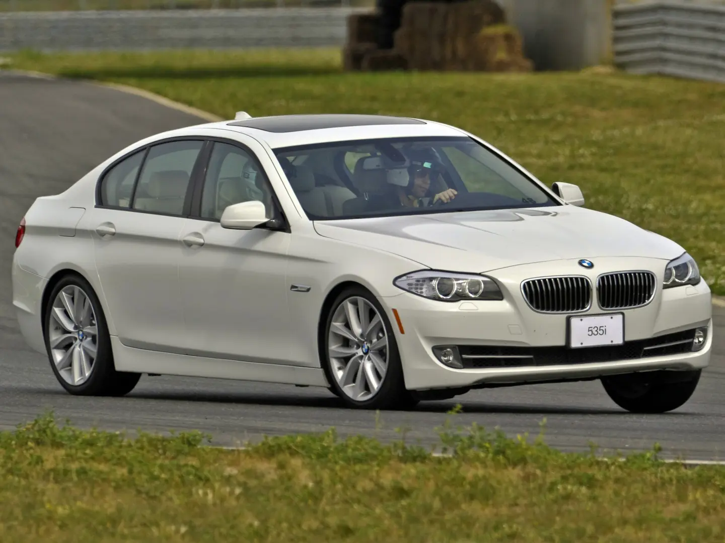 BMW 5 Serisi 5 Serisi 535i Standart 4