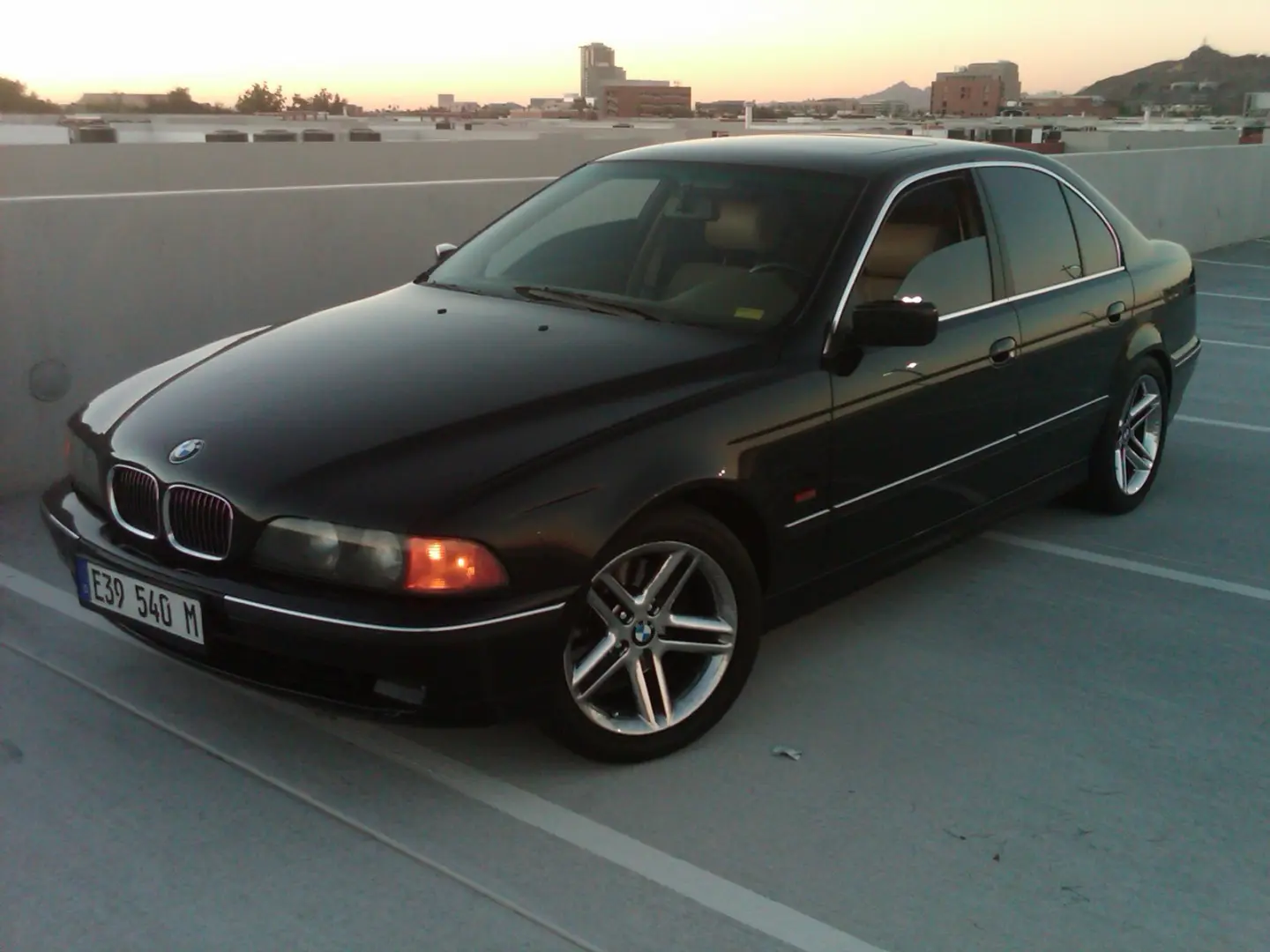BMW 5 Serisi 5 Serisi 540i Standart 0