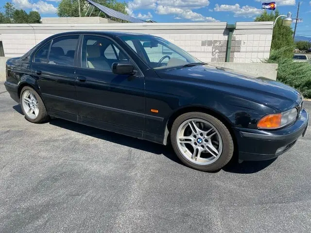 BMW 5 Serisi 5 Serisi 540i Standart 0