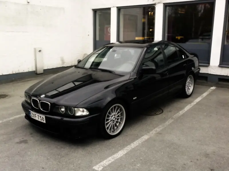 BMW 5 Serisi 5 Serisi 540i Standart 5