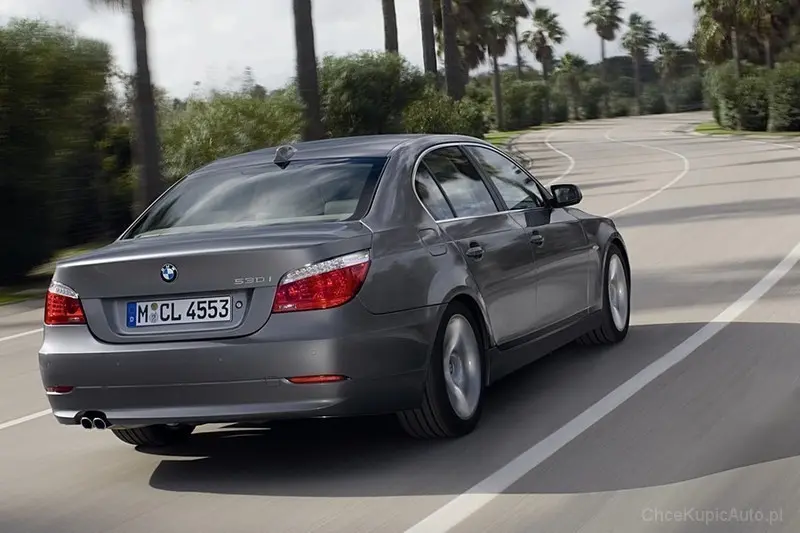 BMW 5 Serisi 5 Serisi 540i Standart 5