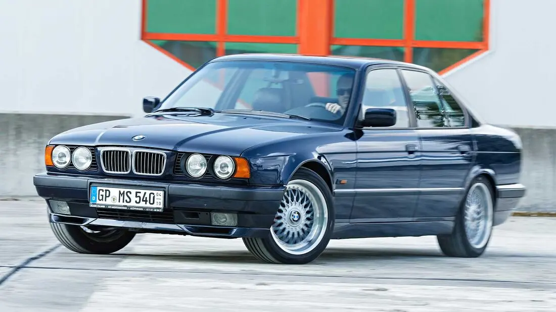 BMW 5 Serisi 5 Serisi 540i V8 Standart 2