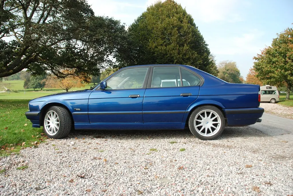 BMW 5 Serisi 5 Serisi 540i V8 Standart 5