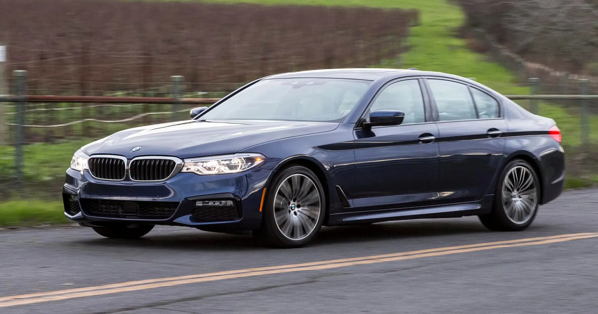 BMW 5 Serisi 5 Serisi 540i Standart 6