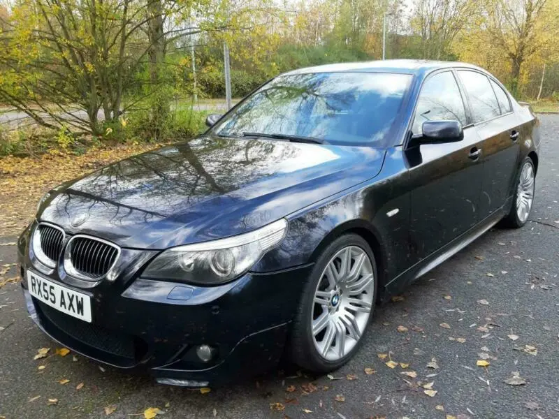 BMW 5 Serisi 5 Serisi 550i Standart 5