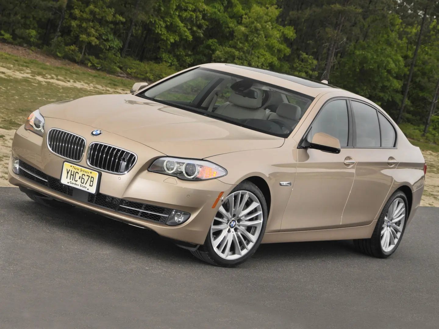 BMW 5 Serisi 5 Serisi 550i Standart 1