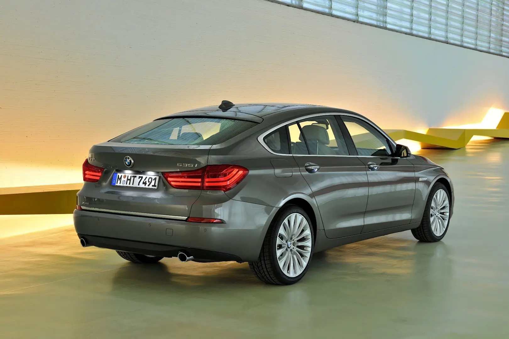 BMW 5 Serisi 5 Serisi Gran Turismo 520d Pure 5
