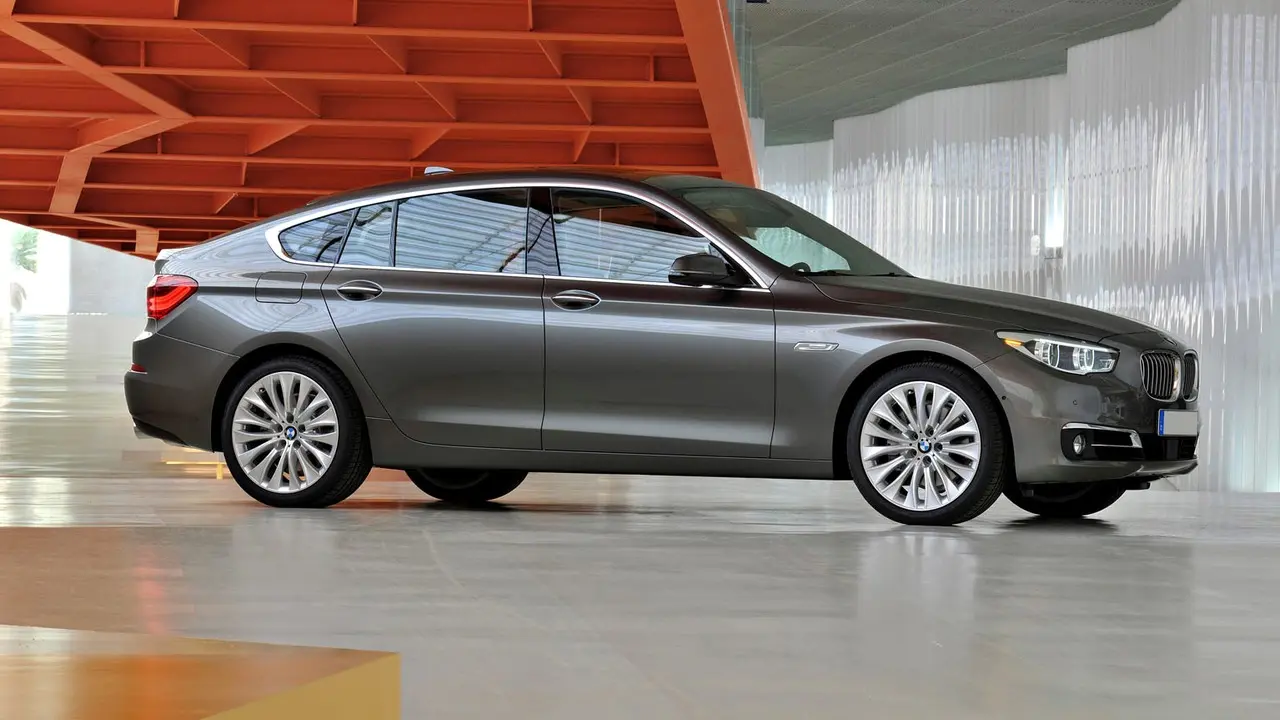 BMW 5 Serisi 5 Serisi Gran Turismo 530d xDrive Premium 0