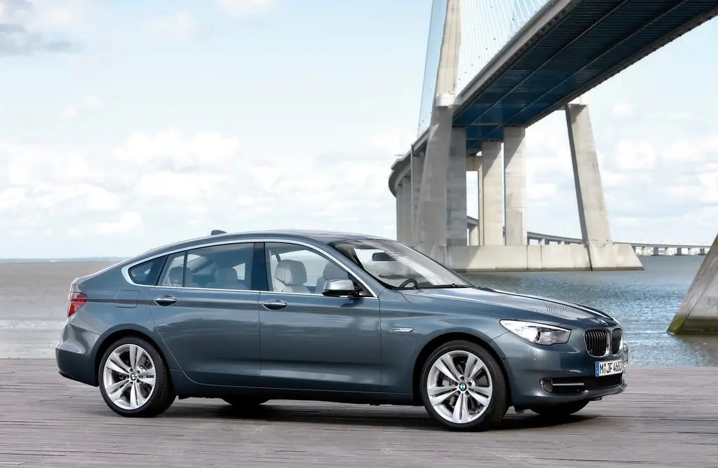 BMW 5 Serisi 5 Serisi Gran Turismo 530d Standart 1