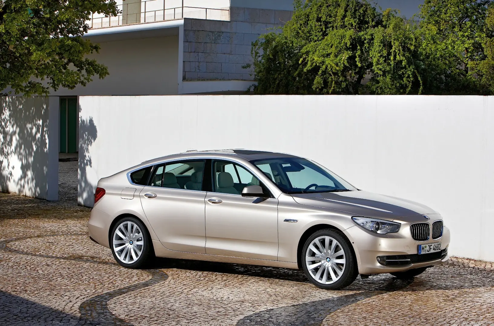 BMW 5 Serisi 5 Serisi Gran Turismo 530d Standart 2