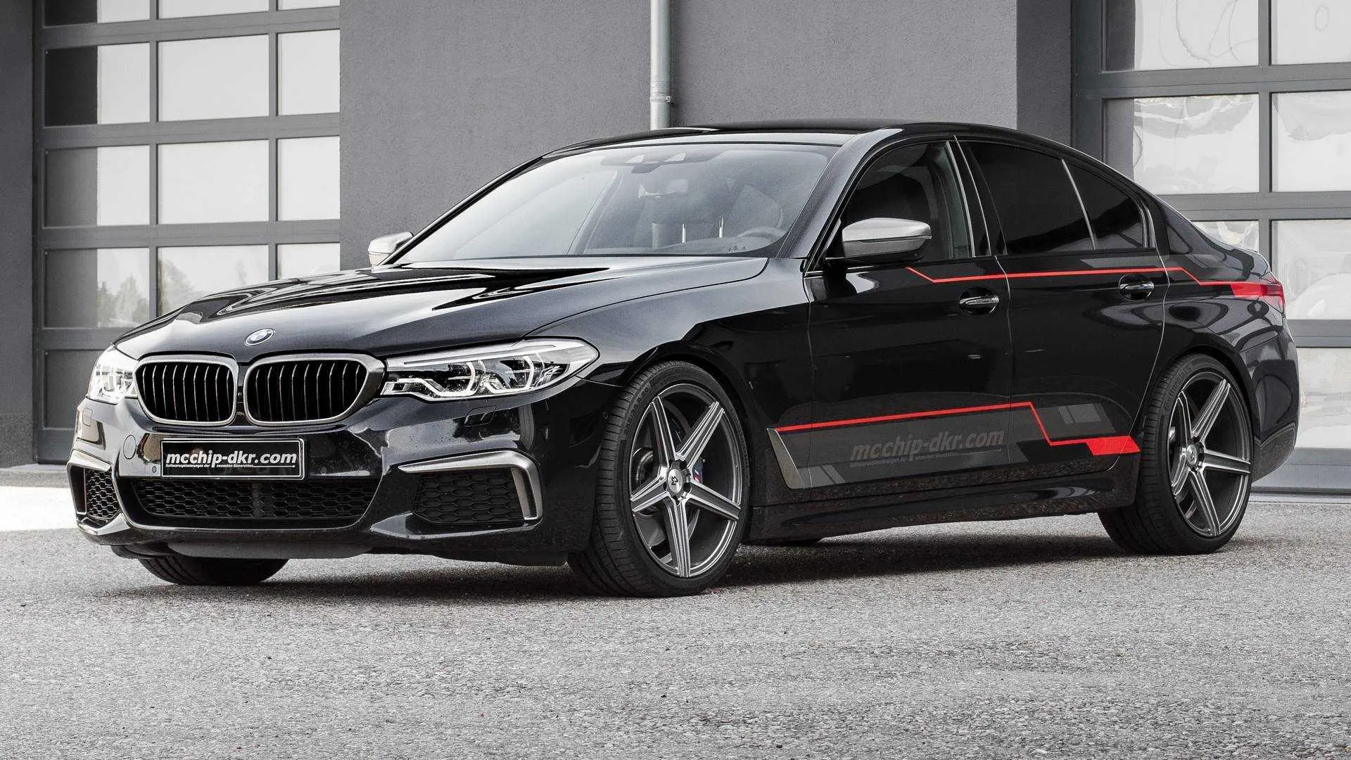 BMW 5 Serisi 5 Serisi M550d xDrive Standart 0