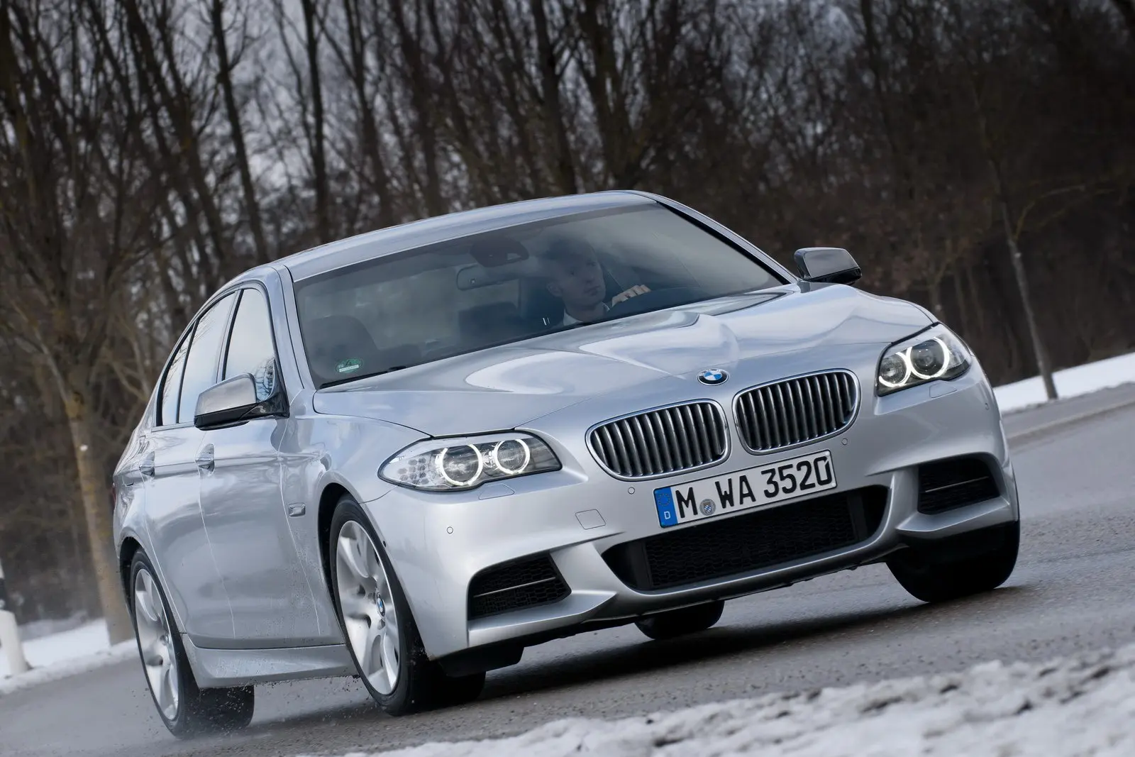 BMW 5 Serisi 5 Serisi M550d xDrive Standart 6