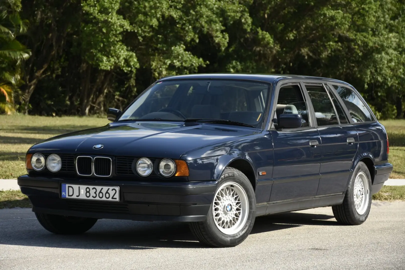 BMW 5 Serisi 5 Serisi Touring 518i Standart 6