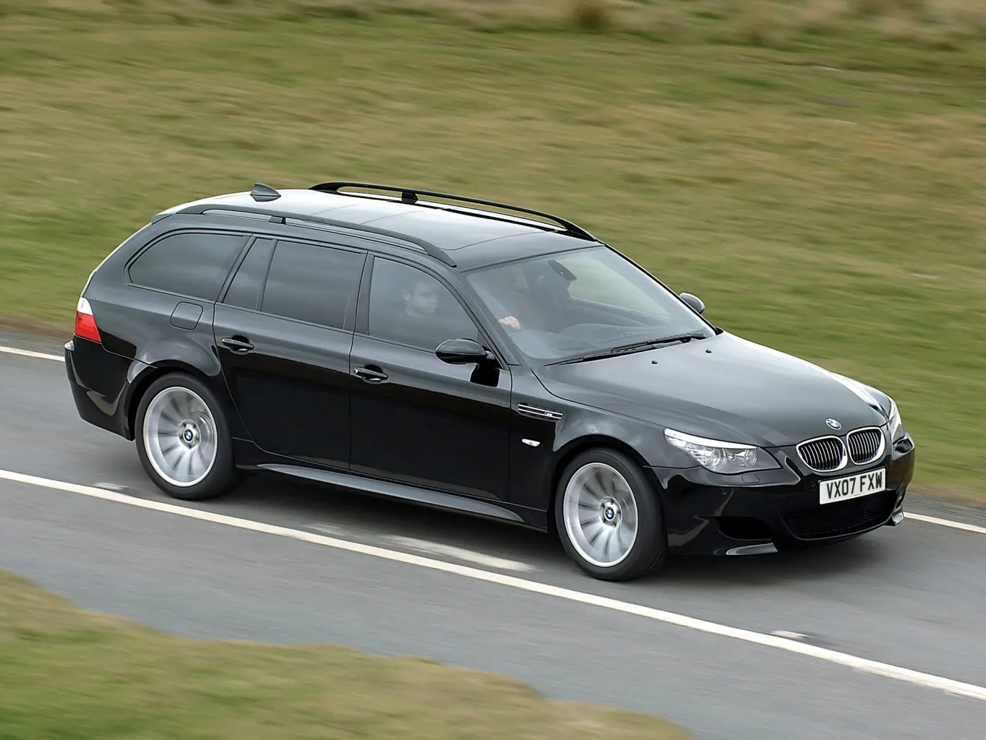 BMW 5 Serisi 5 Serisi Touring 520i Standart 6
