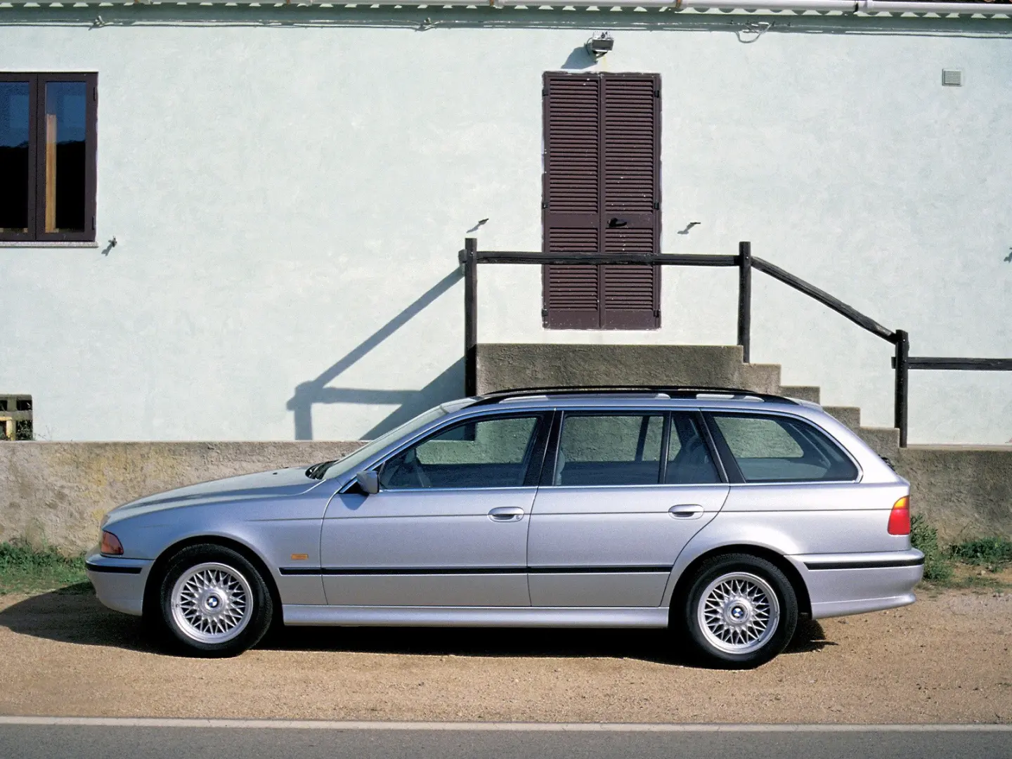 BMW 5 Serisi 5 Serisi Touring 523i Standart 4