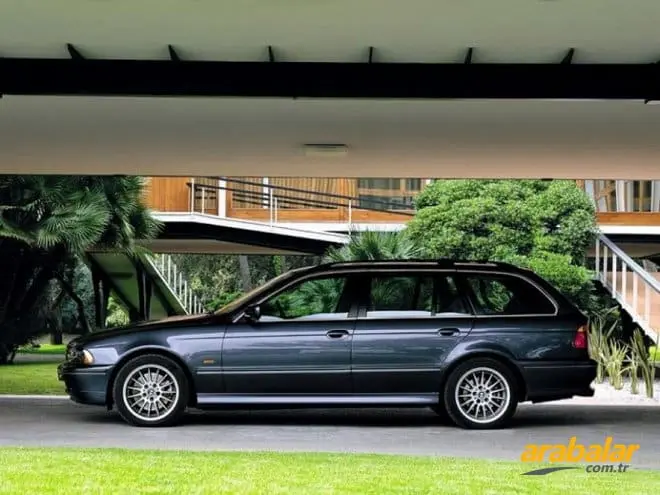 BMW 5 Serisi 5 Serisi Touring 525d Standart 5