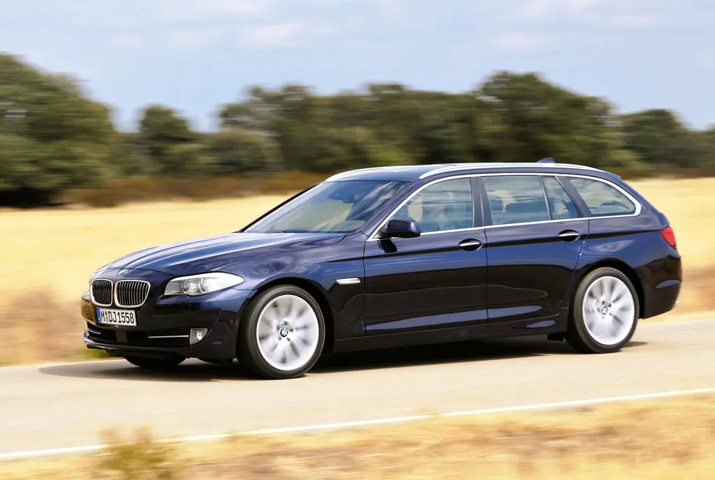 BMW 5 Serisi 5 Serisi Touring 525d xDrive Premium 1
