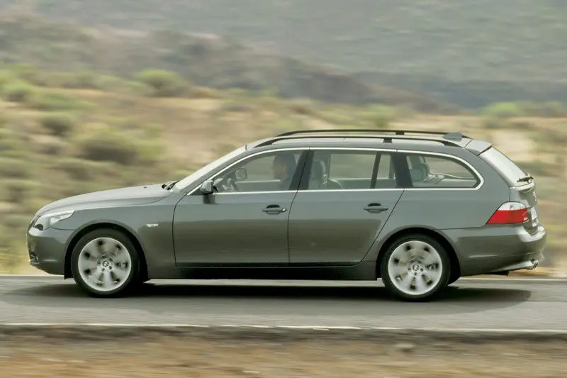 BMW 5 Serisi 5 Serisi Touring 525d xDrive Standart 7