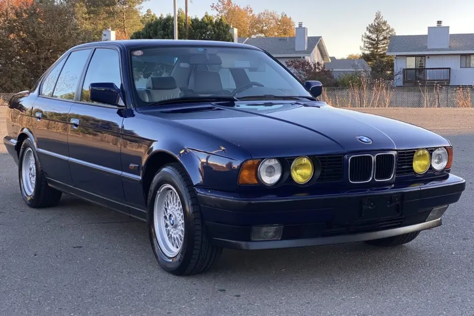 BMW 5 Serisi 5 Serisi Touring 525i Standart 3